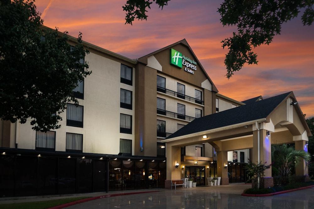 Comfort & I-10 West Energy Corridor Hotel