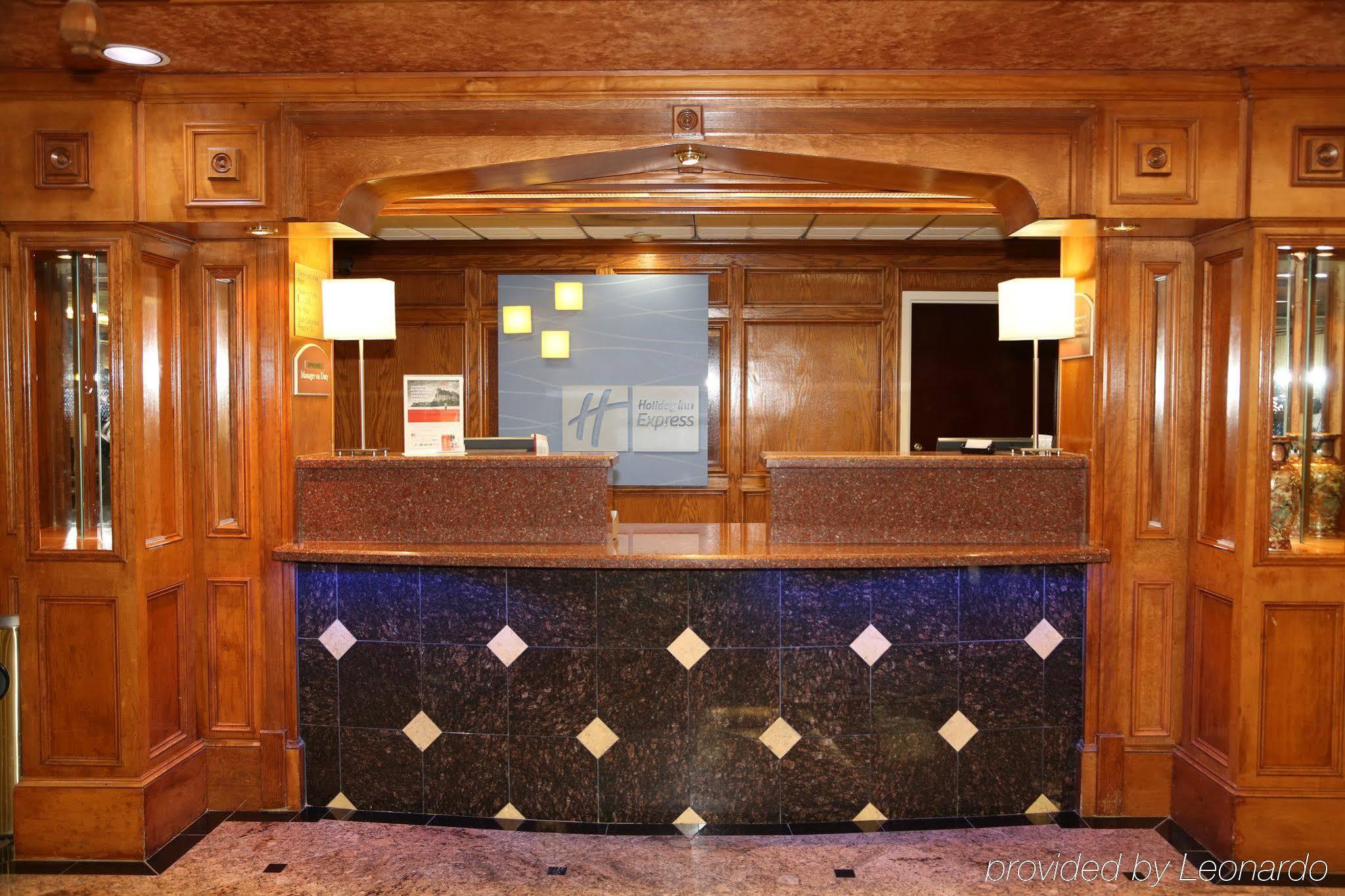 Hotel Comfort & I-10 West Energy Corridor 3*