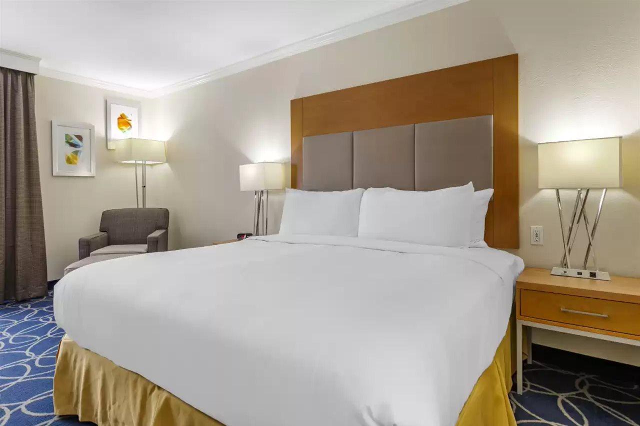 Hotel Comfort & I-10 West Energy Corridor 3*