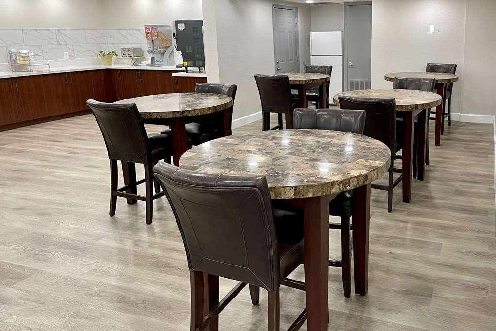 Hotel Comfort & I-10 West Energy Corridor