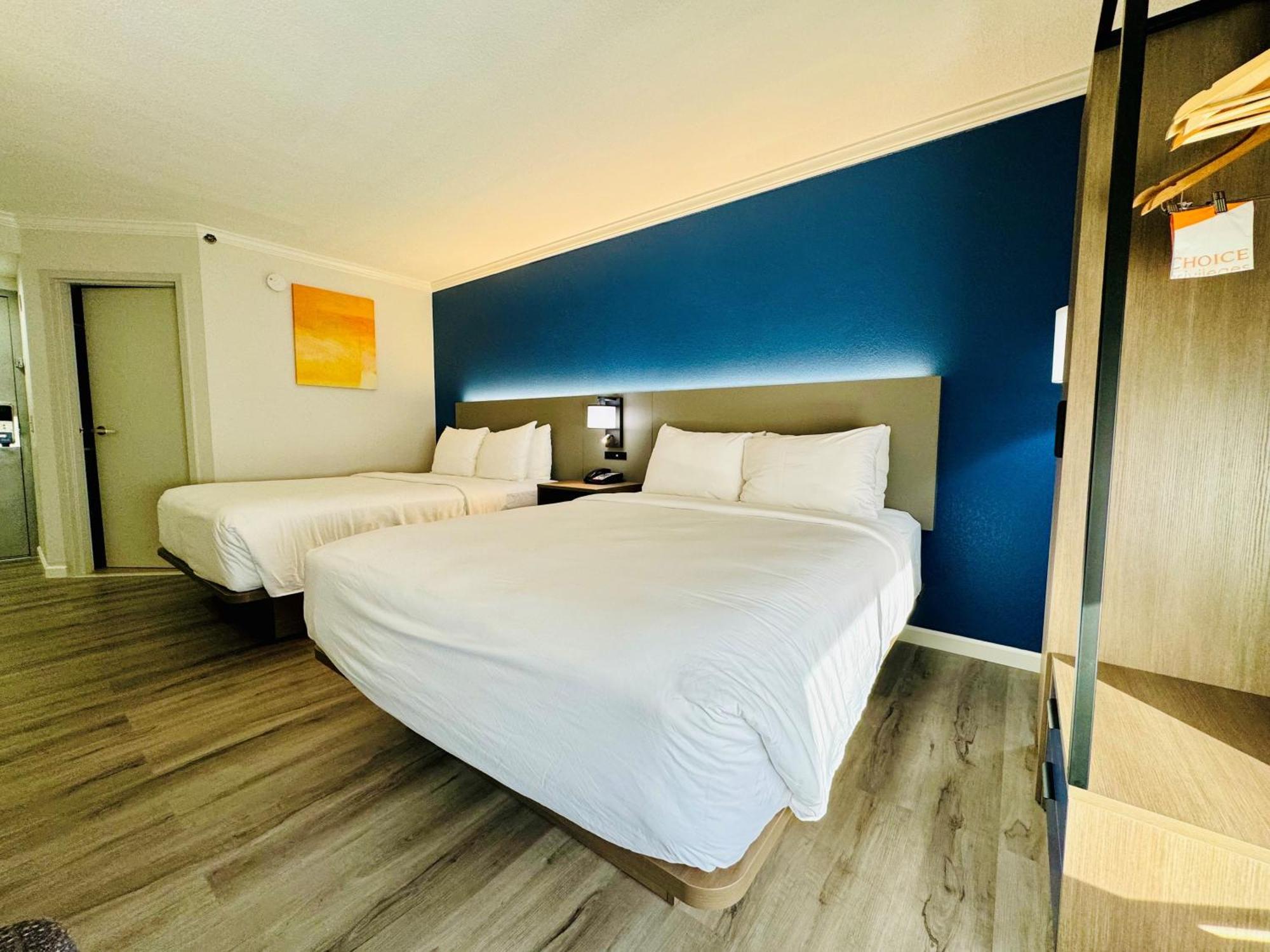 Comfort & I-10 West Energy Corridor Hotel 3*