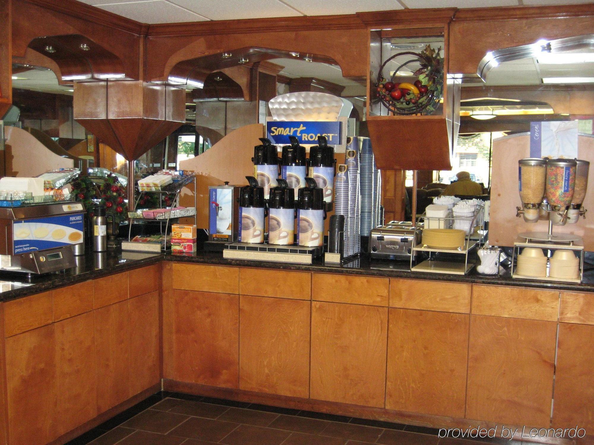 Comfort & I-10 West Energy Corridor Hotel 3*