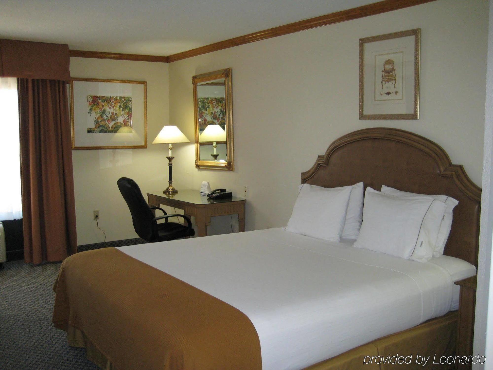 Comfort & I-10 West Energy Corridor 3*
