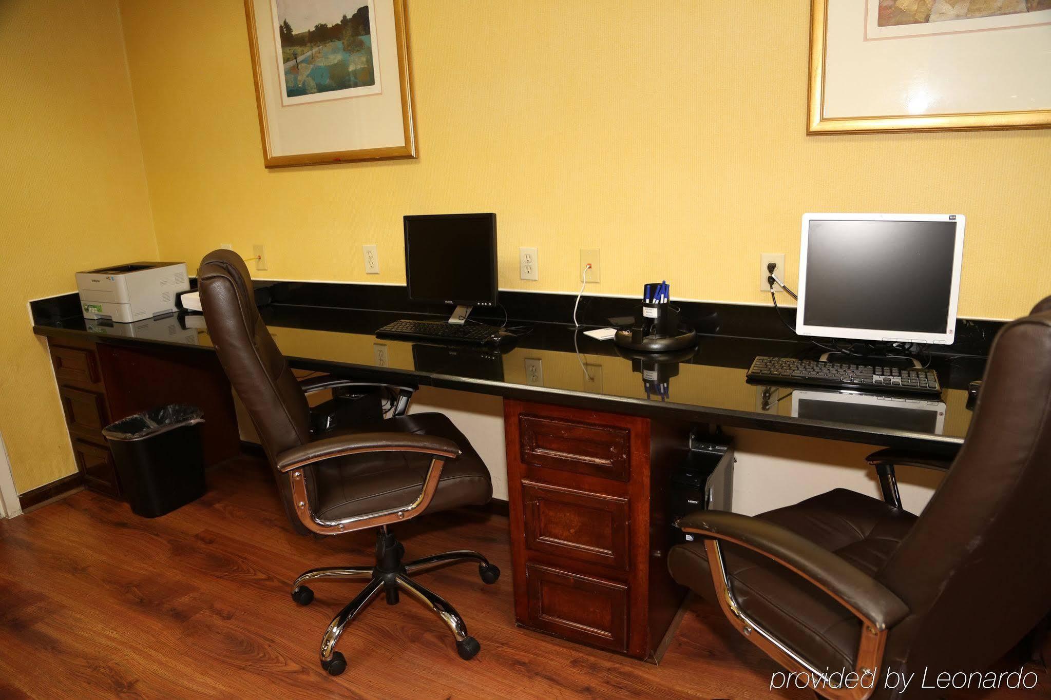 Comfort & I-10 West Energy Corridor Hotel 3*