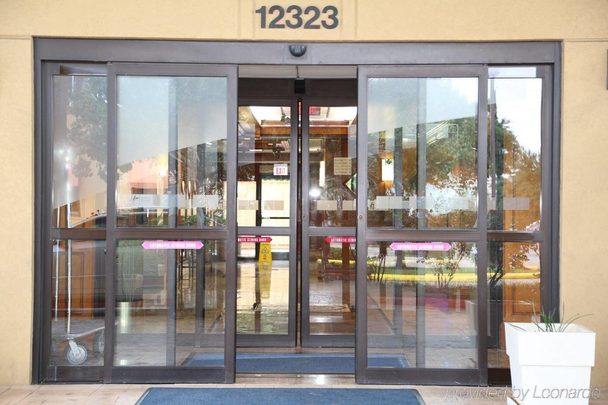 Comfort & I-10 West Energy Corridor Hotel